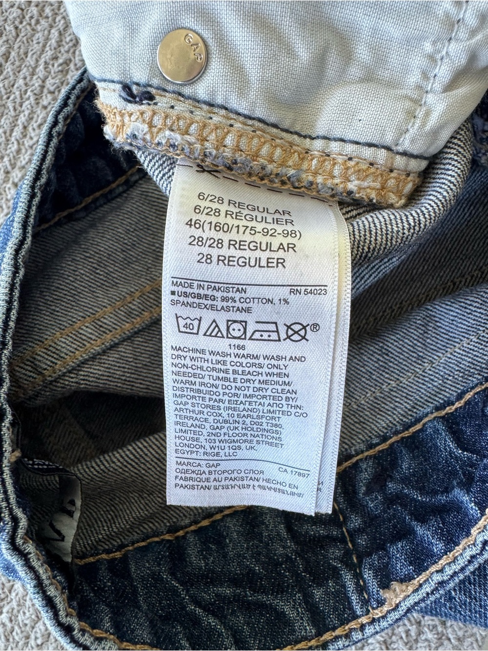GAP Universal Slim Boyfriend Dark Blue Straight Leg Jeans Size 28 or 6R - Picture 7 of 9